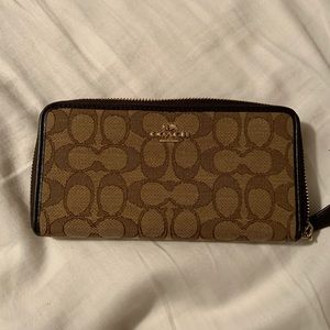 Authentic Coach Wallet